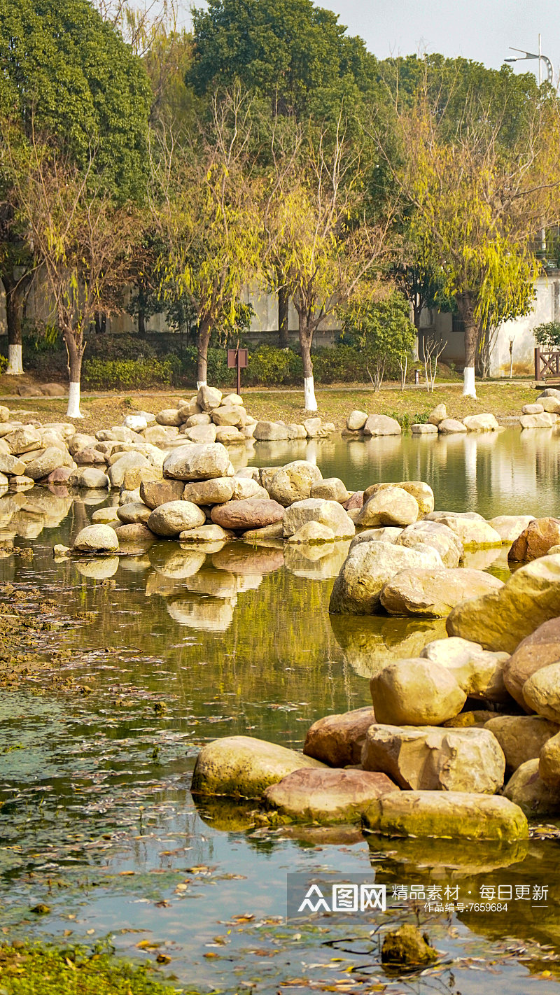 长沙城市公园湖面石头景区摄影图素材