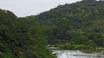 瀑布山水溪流风景素材-众图网