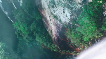 瀑布山水溪流风景素材-众图网