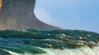 瀑布山水溪流风景素材-众图网