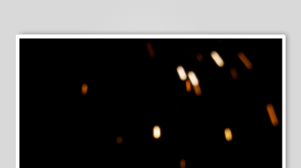 夜空中闪烁的绚烂火花-众图网