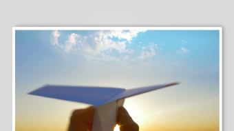 夕阳纸飞机素材背景-众图网