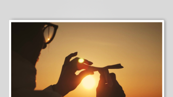 夕阳纸飞机素材背景-众图网