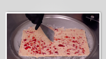 炒酸奶冰淇淋视频素材-众图网