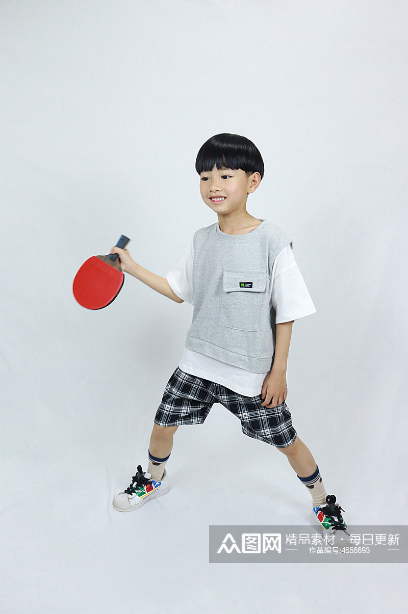 打乒乓球男孩学生儿童节人物摄影照片元素素材