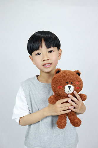 小熊娃娃男孩学生儿童节人物摄影照片元素