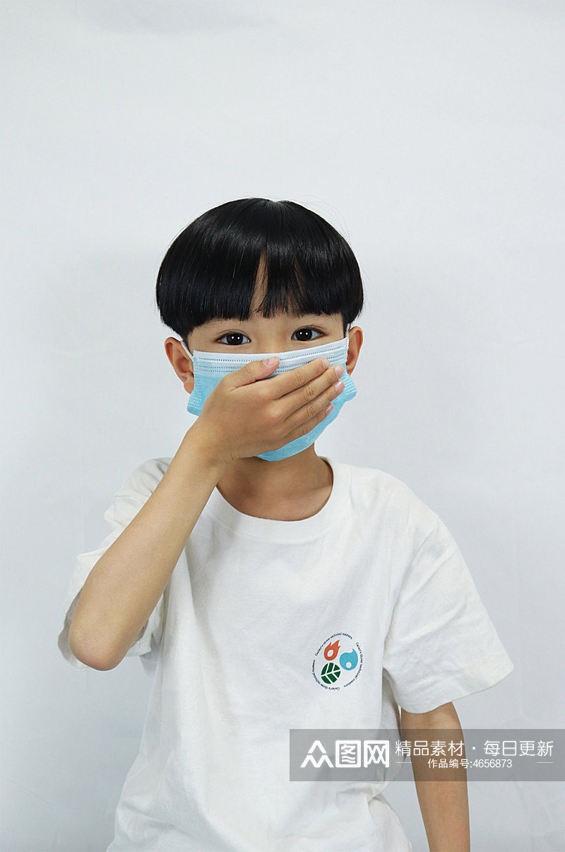 疫情防控戴口罩男孩学生儿童节人物摄影照片素材