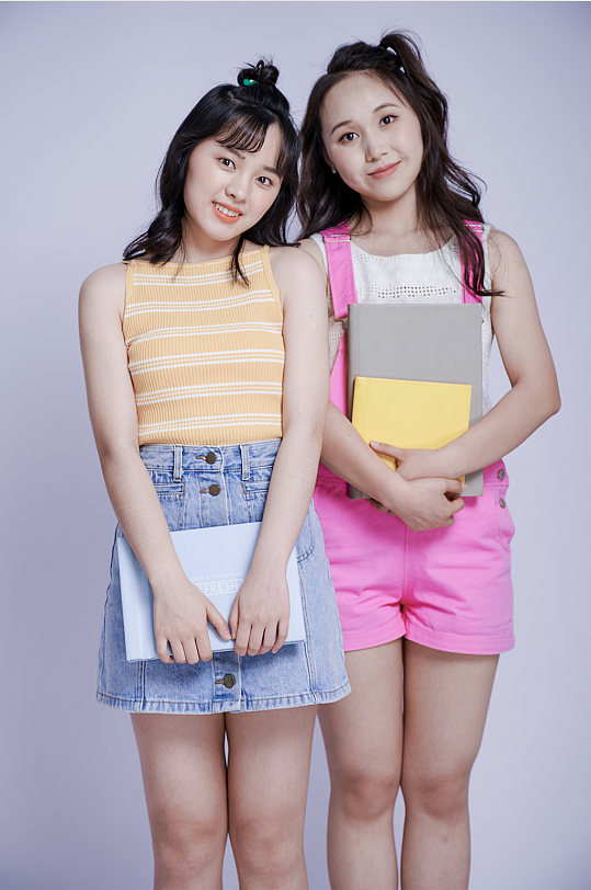 閨蜜學(xué)生女學(xué)生照片輔導(dǎo)班培訓(xùn)學(xué)習(xí)攝影圖