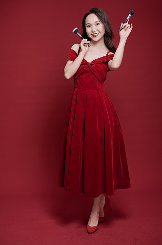 红裙女生美妆化妆品宣传海报元素摄影图照片