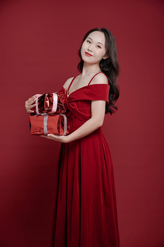 红裙女生购物逛街单人精修摄影图照片