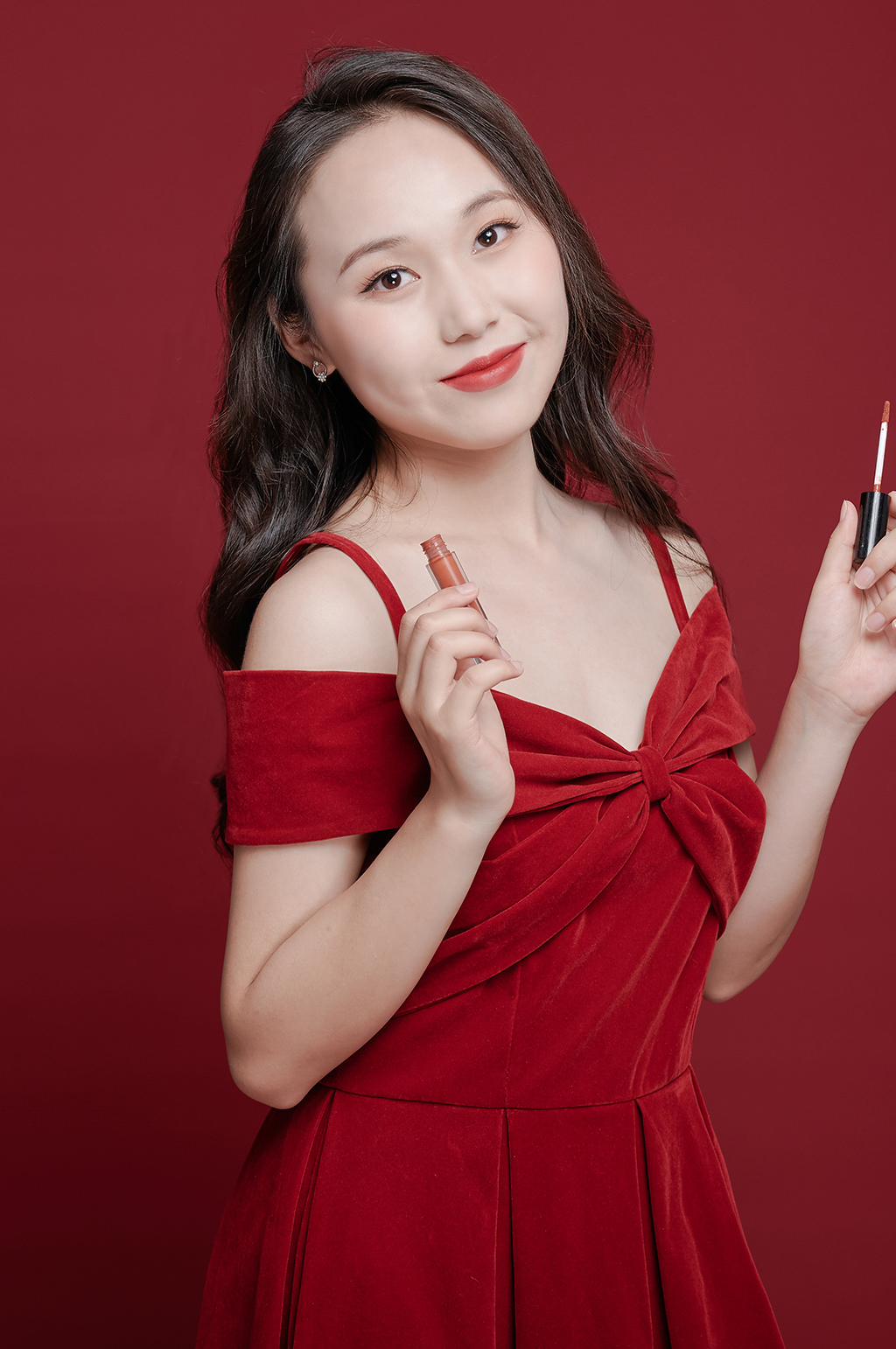 漂亮女生化妆美妆精修摄影图照片素材