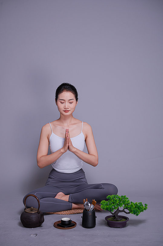 瑜伽放松茶文化品茶绿茶茶道精修摄影图
