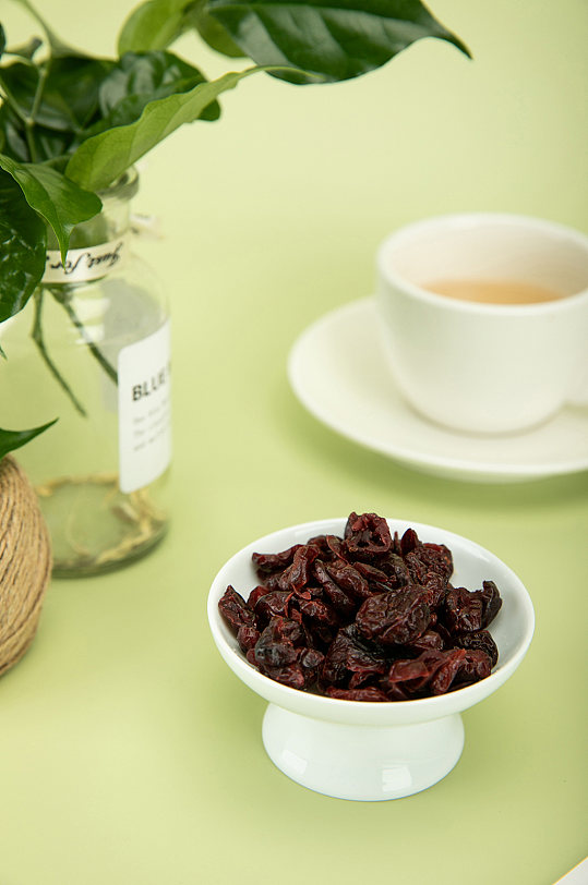 年货零食蔓越莓干蜜饯干果脯摄影图照片-众图网