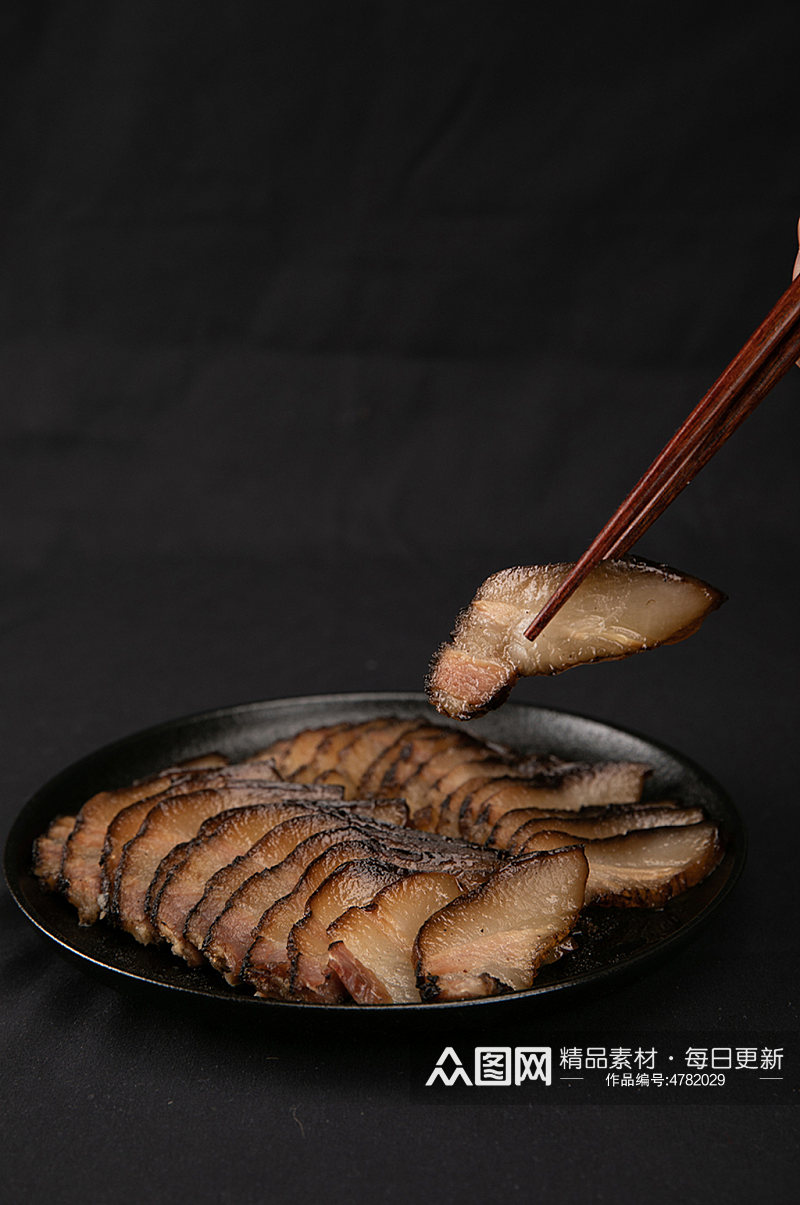新年年货农家特色烟熏腊肠腊肉摄影图照片素材
