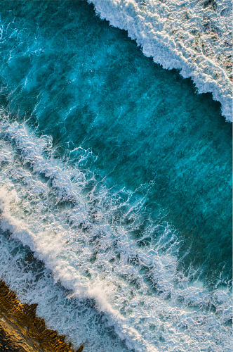 海岸线大海风景摄影图片