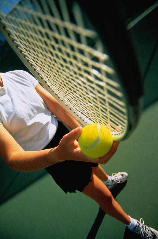 运动打网球人物图片