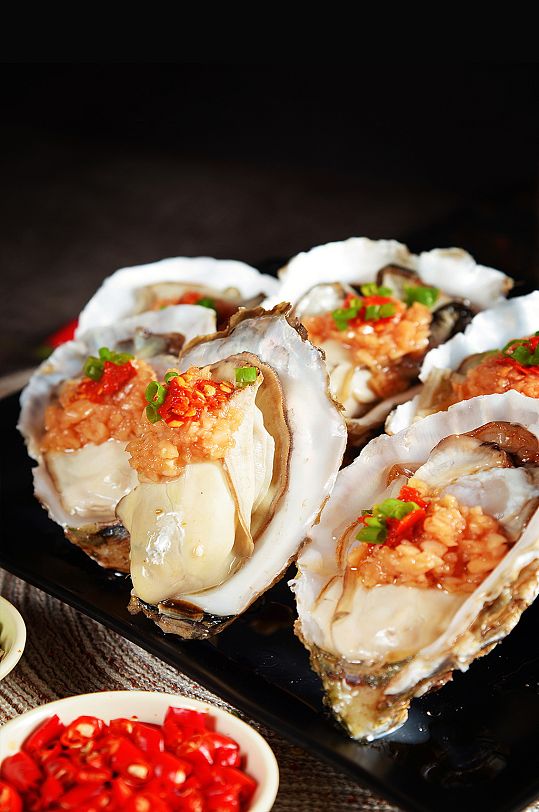 烤生蚝实拍摄影图-众图网