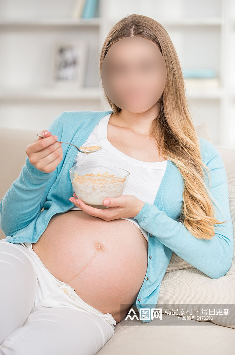 孕妇吃燕麦摄影图片素材