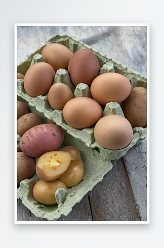 马铃薯散布器龙葵用蛋盒堆叠图片