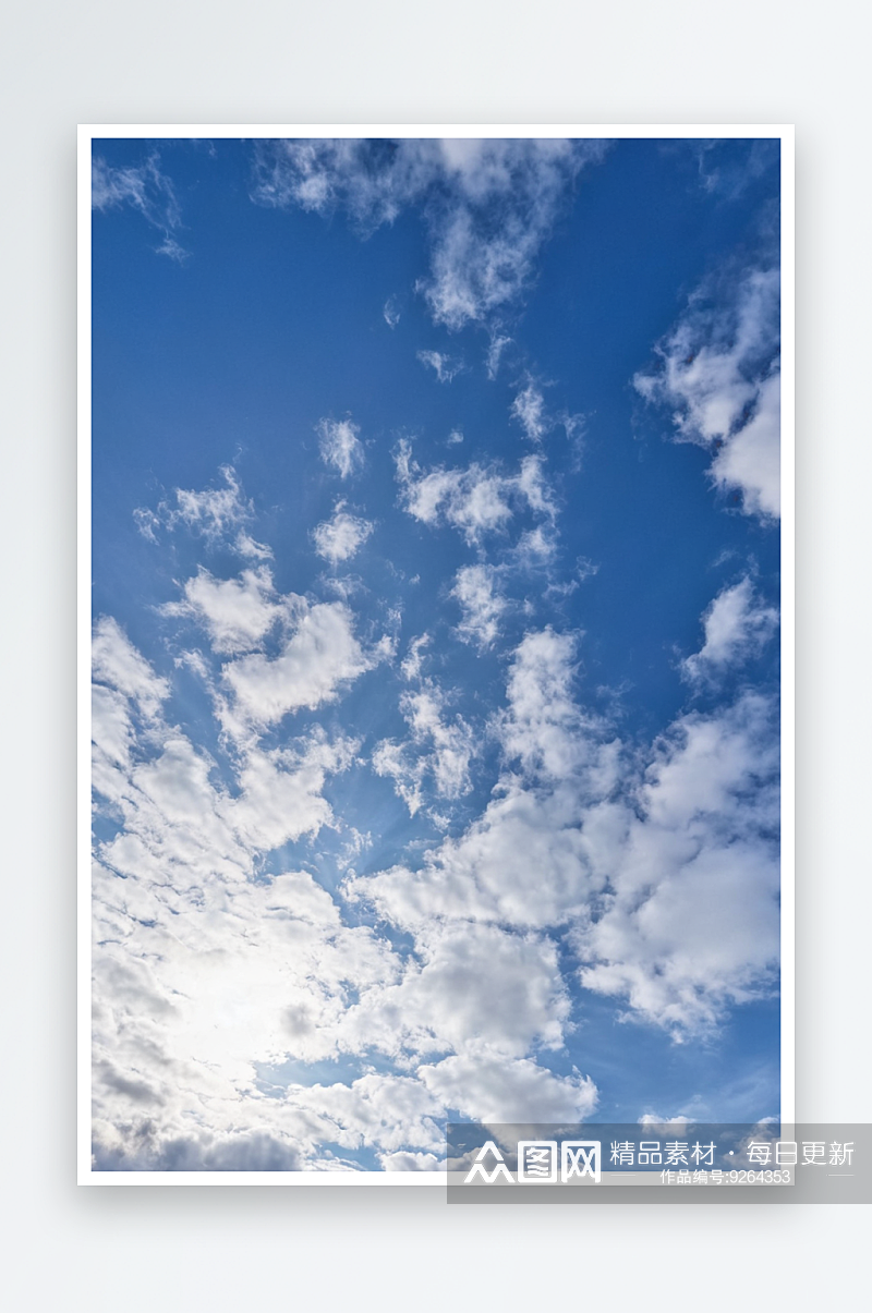 天空中云低角度视图图片素材