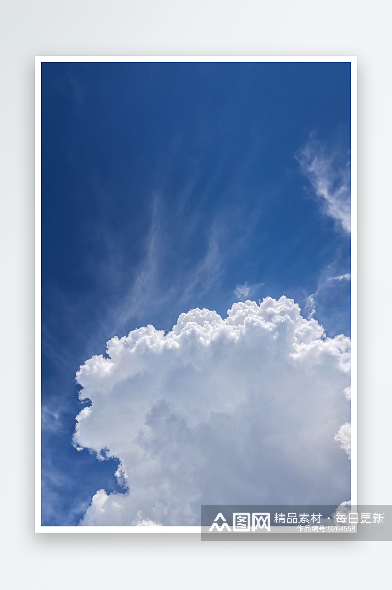 天空中云低角度视图图片素材