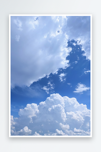 晴朗天气下蓝天白云背景图图片