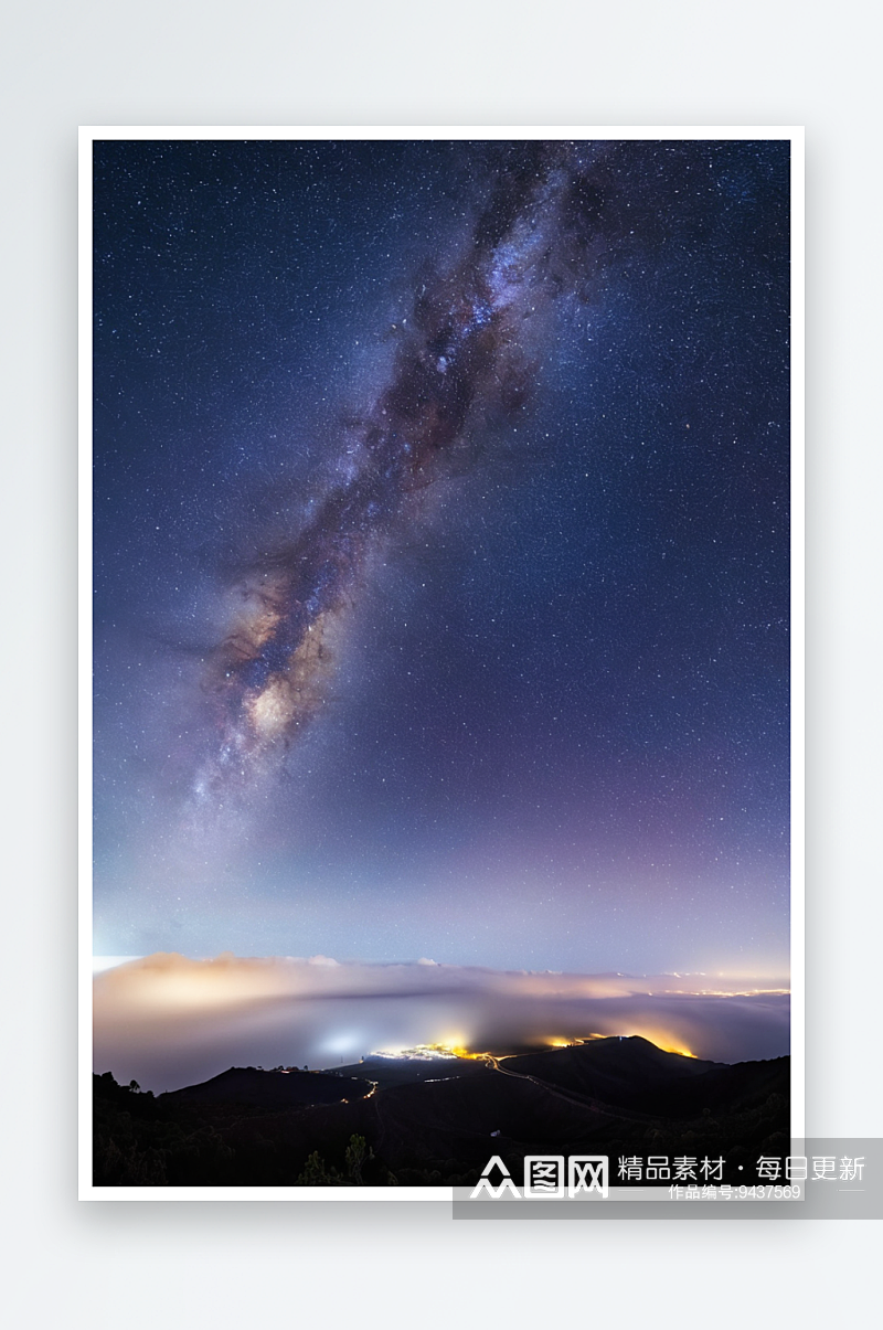 加那利群岛拉帕尔马星空银河覆盖云密布山谷素材