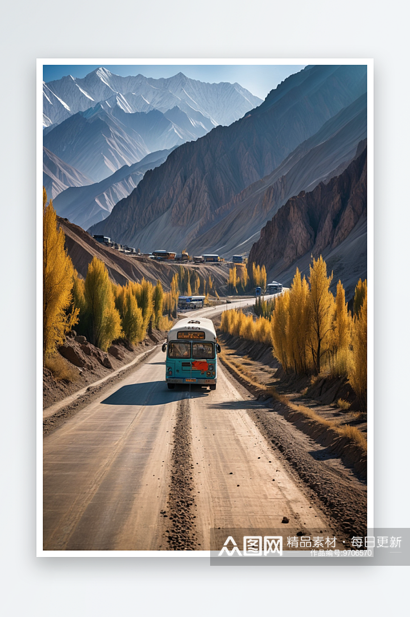 新疆喀纳斯市公路上的一辆公交车素材