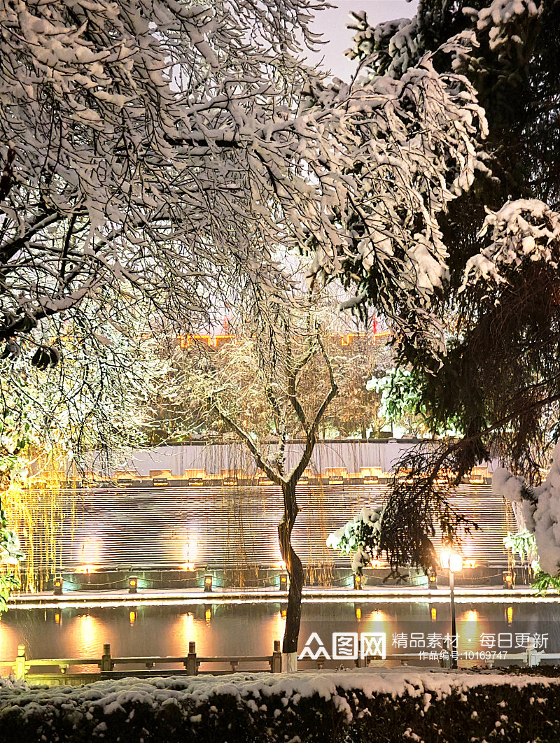 西安城墙景区环城公园雪景素材