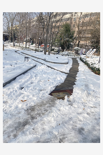 冬天下雪下雪天雪景雪地