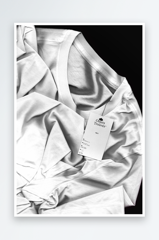 T恤mockup样机设计素材-众图网