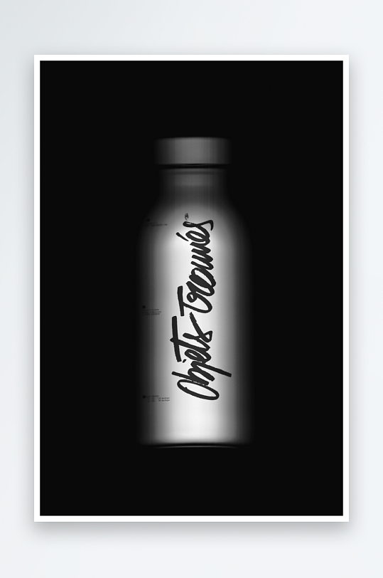 酒瓶mockup样机设计素材-众图网