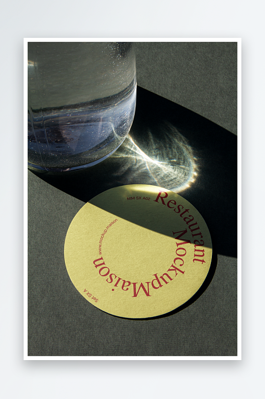 水杯垫mockup样机设计素材-众图网