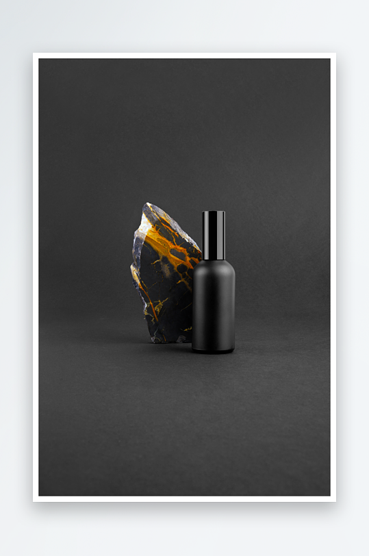 暗黑化妆品品牌样机模板-众图网